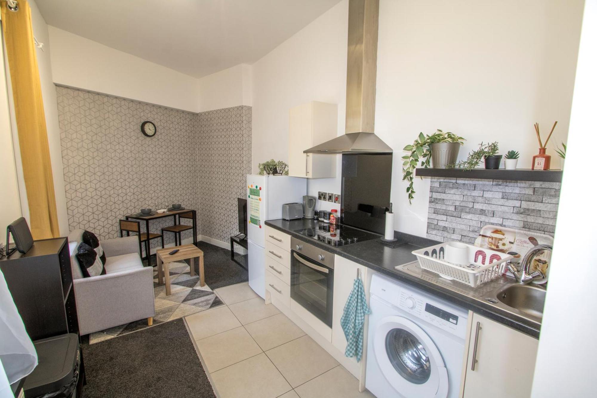 Cozy And Charming - 1 Bedroom Apartment - Free Parking, Transit Links, Close To Stadiums Манчестер Экстерьер фото